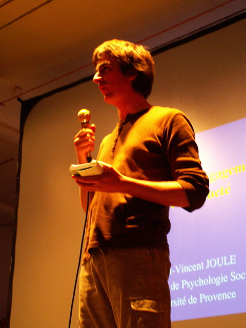 Stéphane Noirhomme présente...